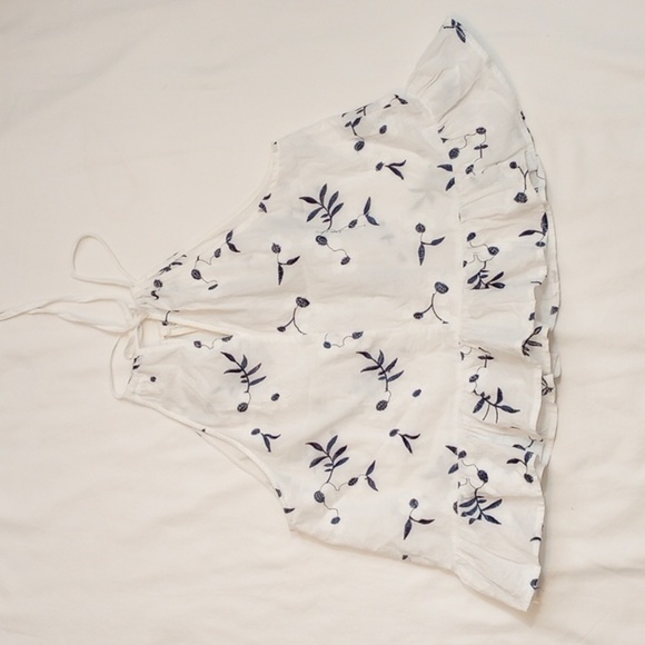 Caution to the Wind Womens Tank Top Sz M Cropped Peplum White Floral Sheer Light - Picture 4 of 7